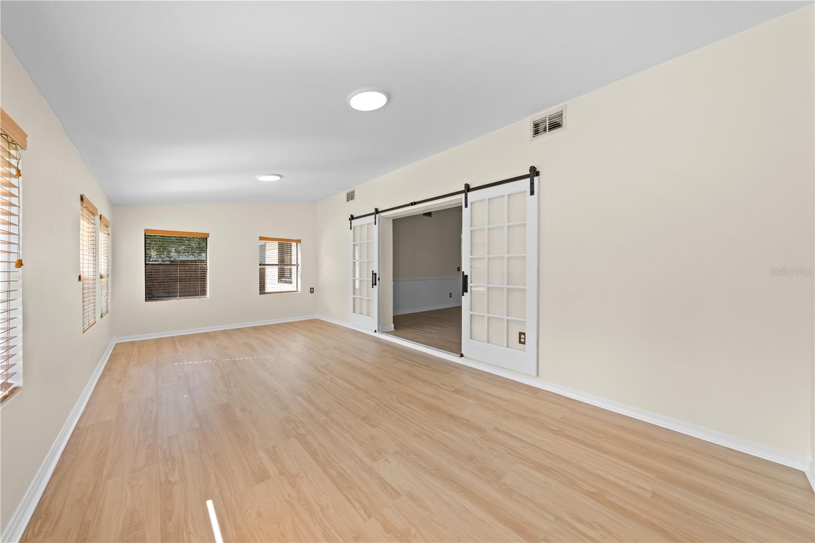 Image 23 of 52 For 6930 Greenhorn Path