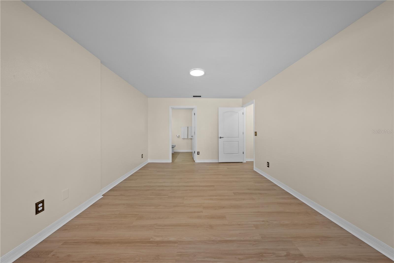 Image 24 of 52 For 6930 Greenhorn Path