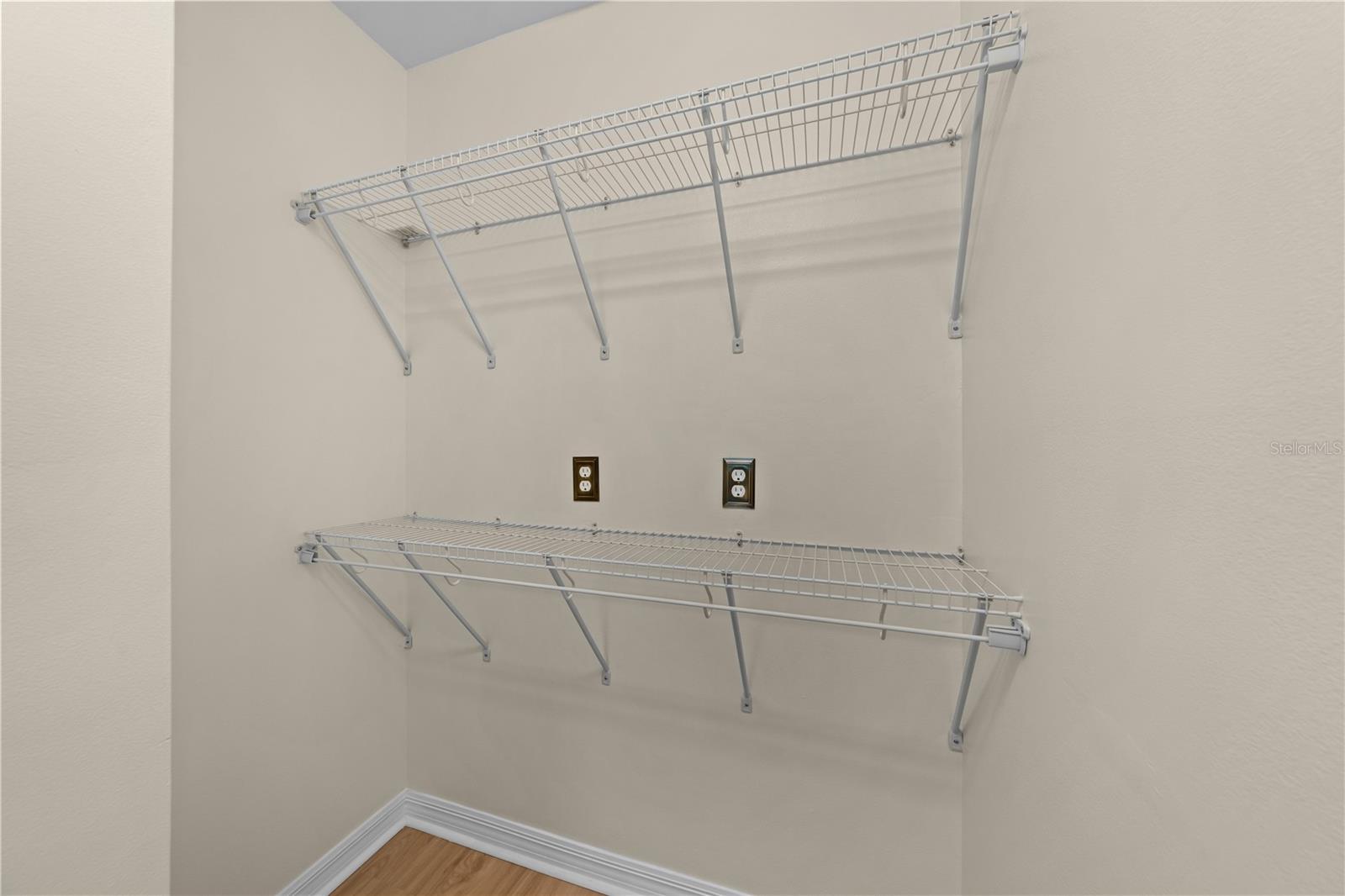 Image 29 of 52 For 6930 Greenhorn Path