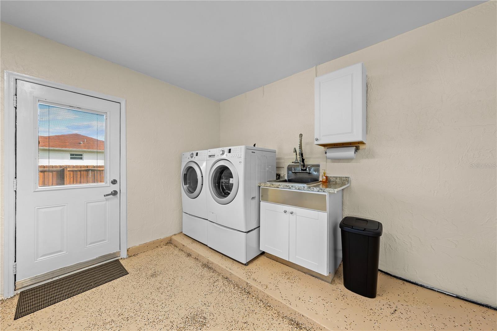 Image 36 of 52 For 6930 Greenhorn Path