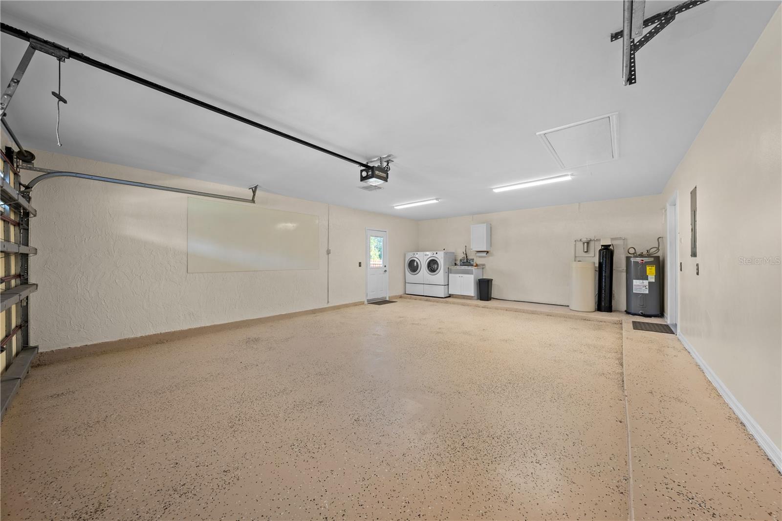 Image 37 of 52 For 6930 Greenhorn Path