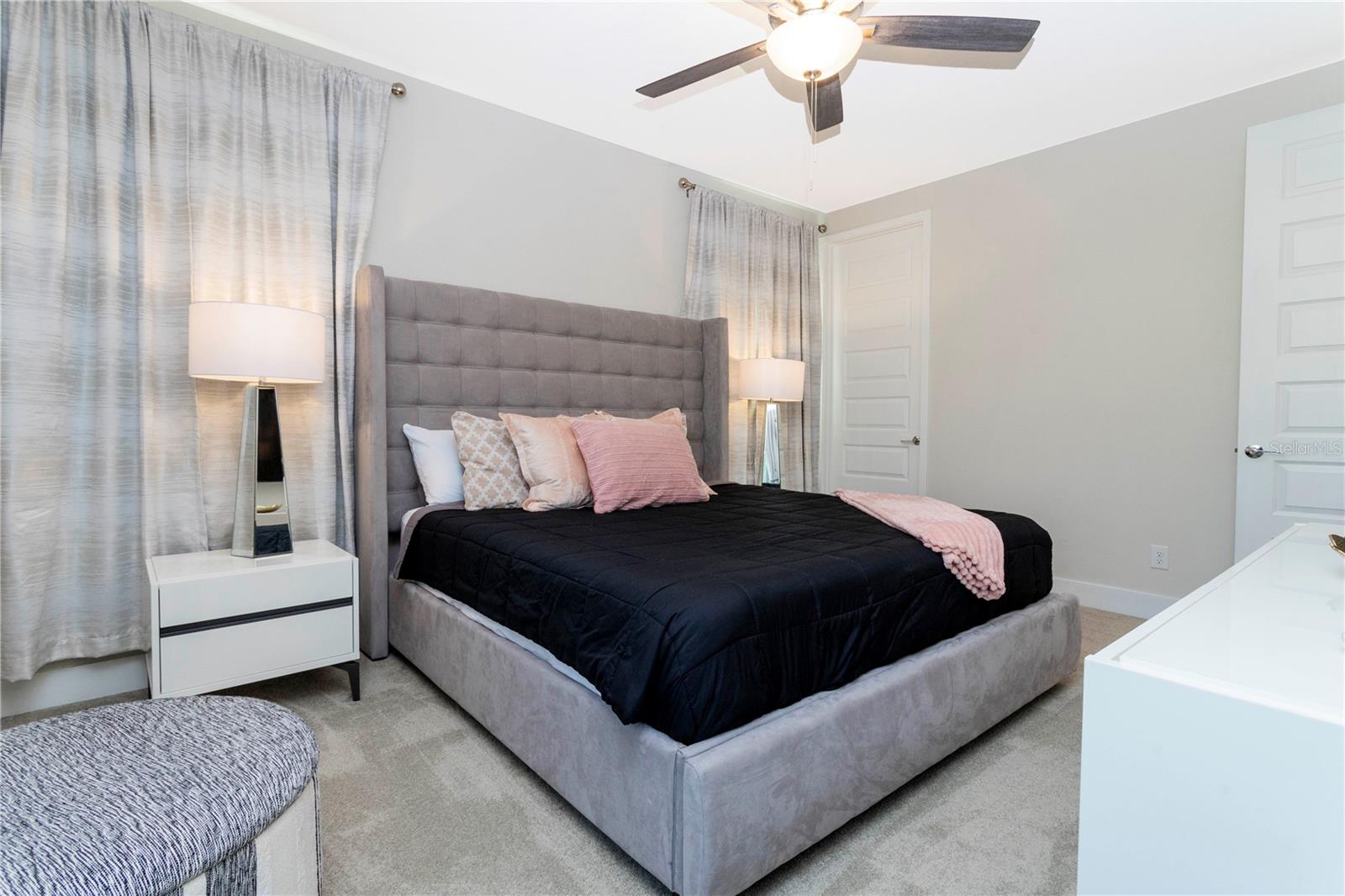 Image 23 of 52 For 772 Driving Range Court