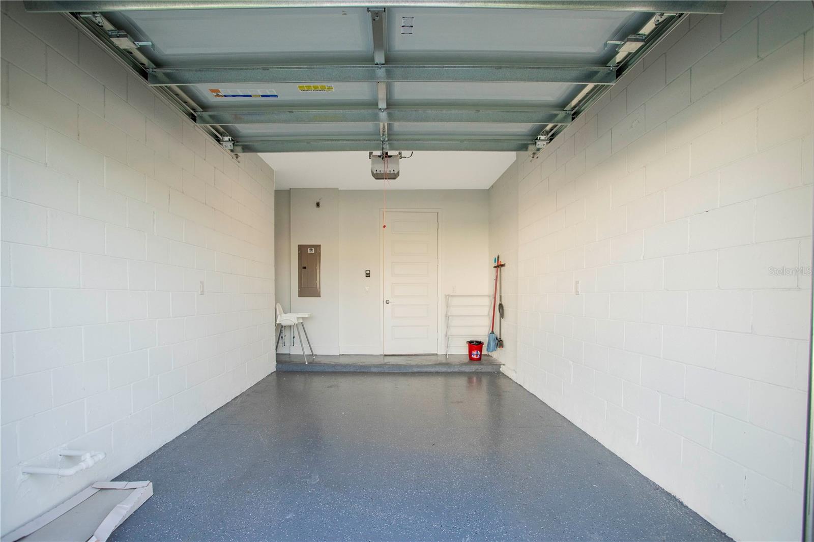 Image 40 of 52 For 772 Driving Range Court