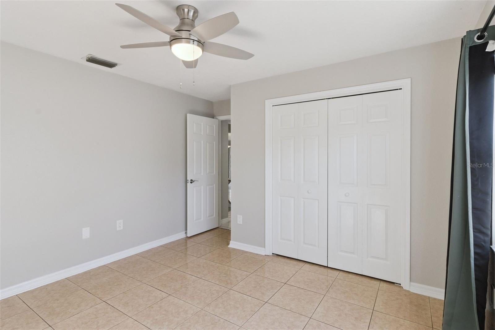 Image 31 of 44 For 1459 Banbury Loop N