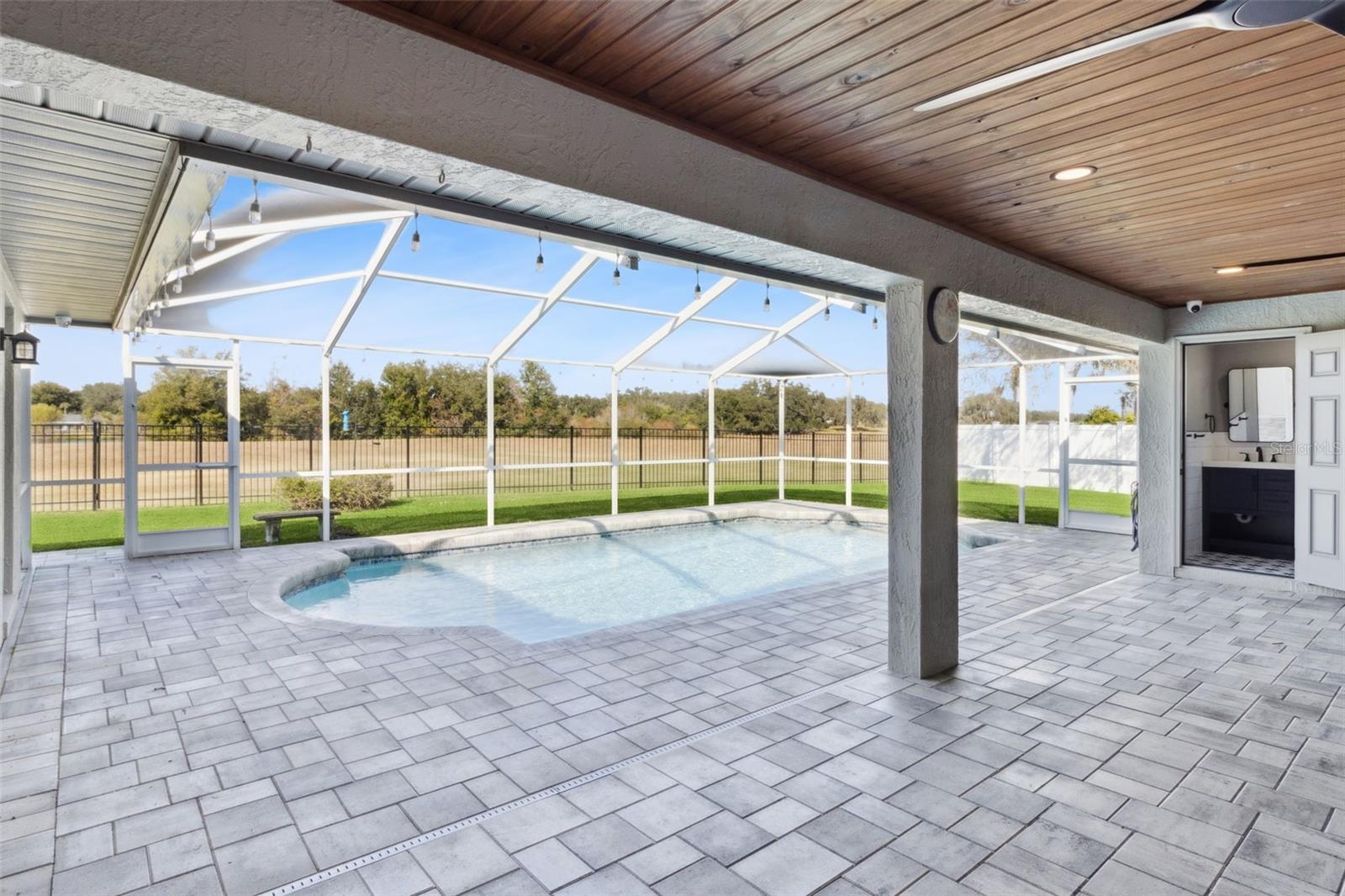 Image 5 of 44 For 1459 Banbury Loop N