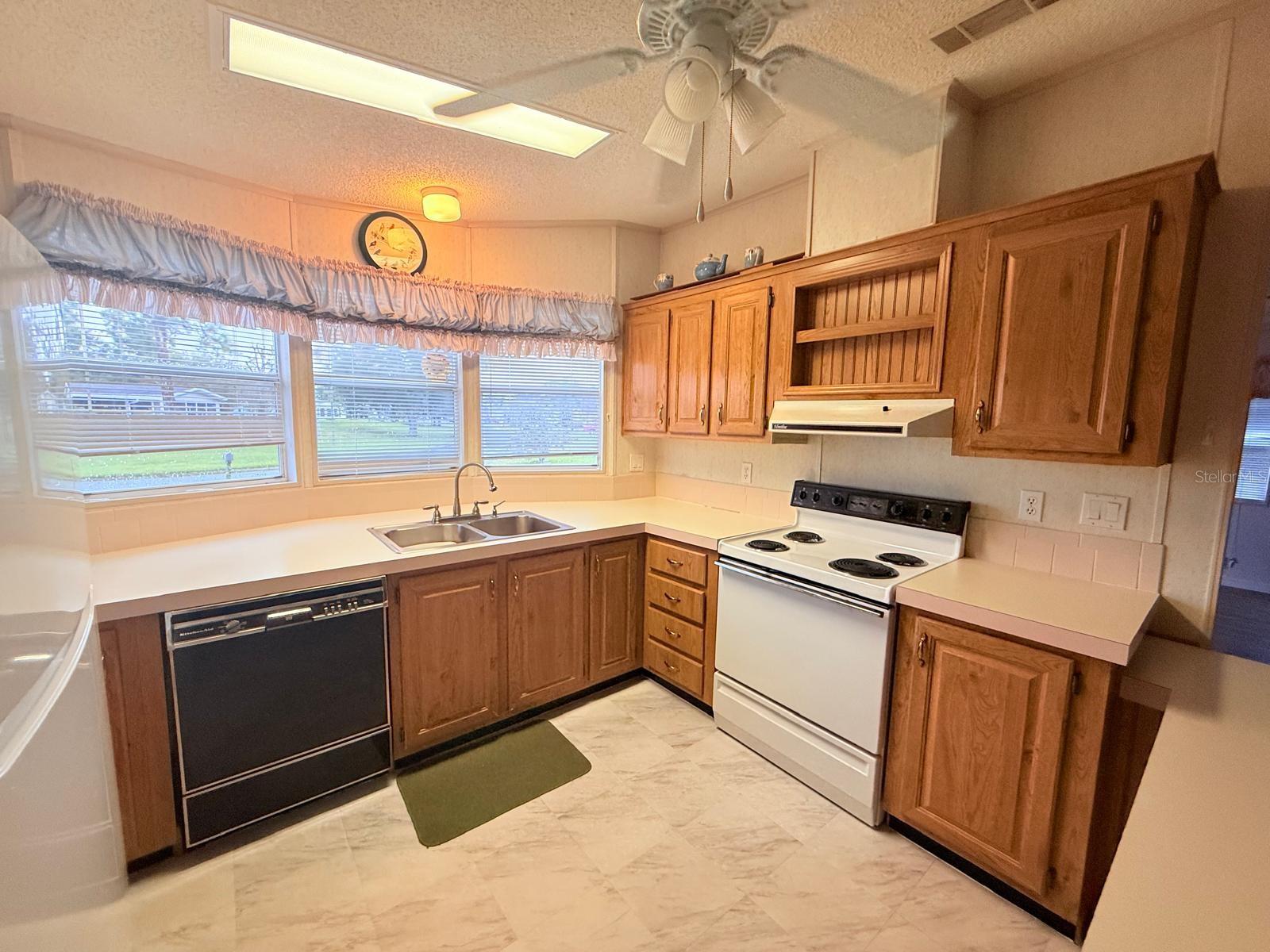 Image 11 of 40 For 220 Ellsworth Drive