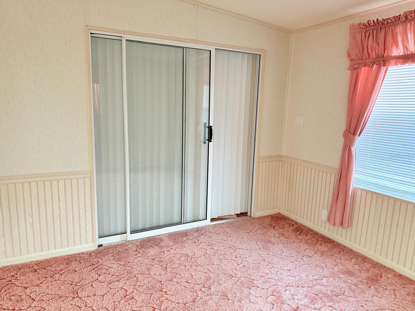 Image 30 of 40 For 220 Ellsworth Drive