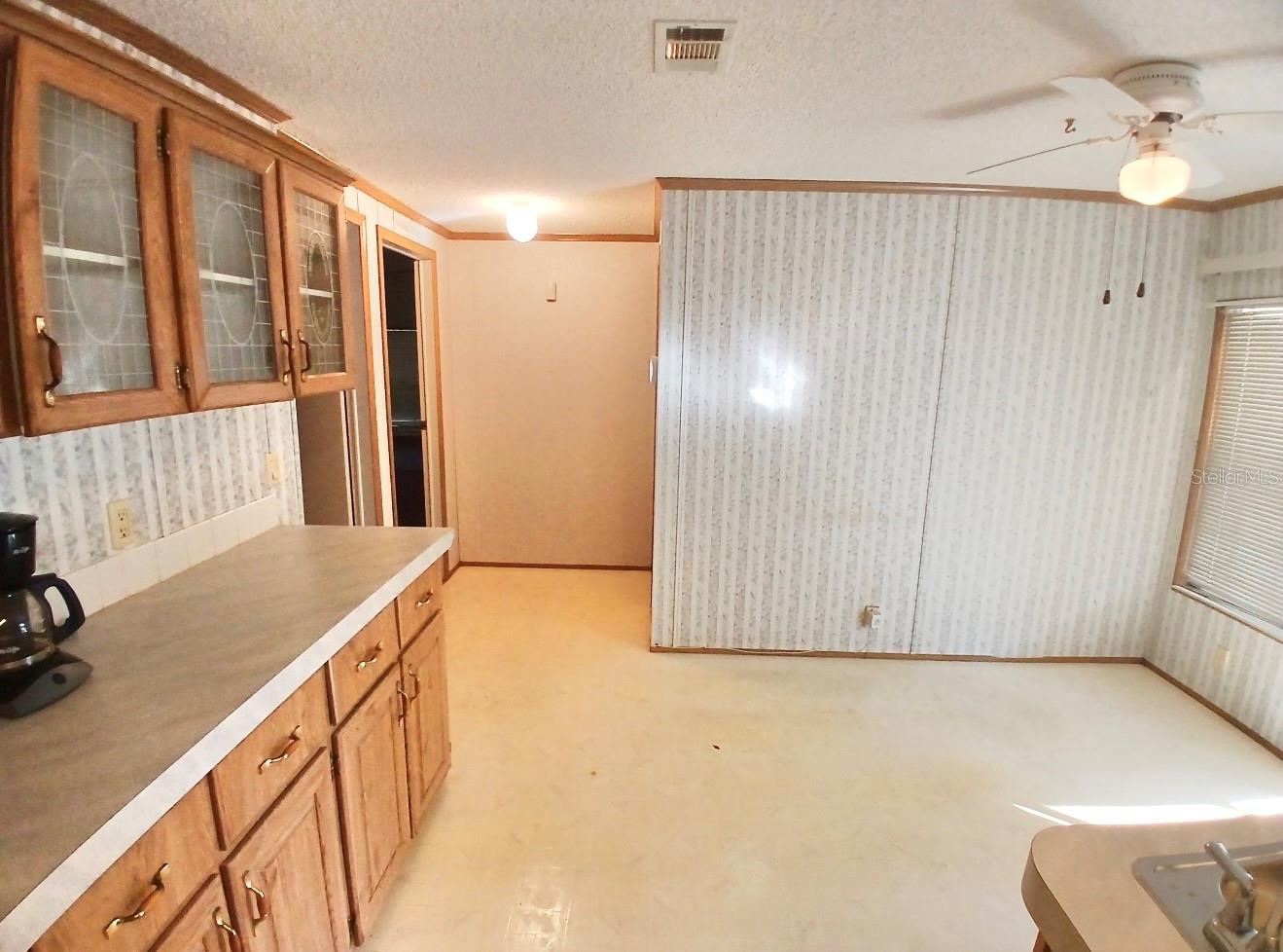 Image 25 of 62 For 4304 Oak View Avenue