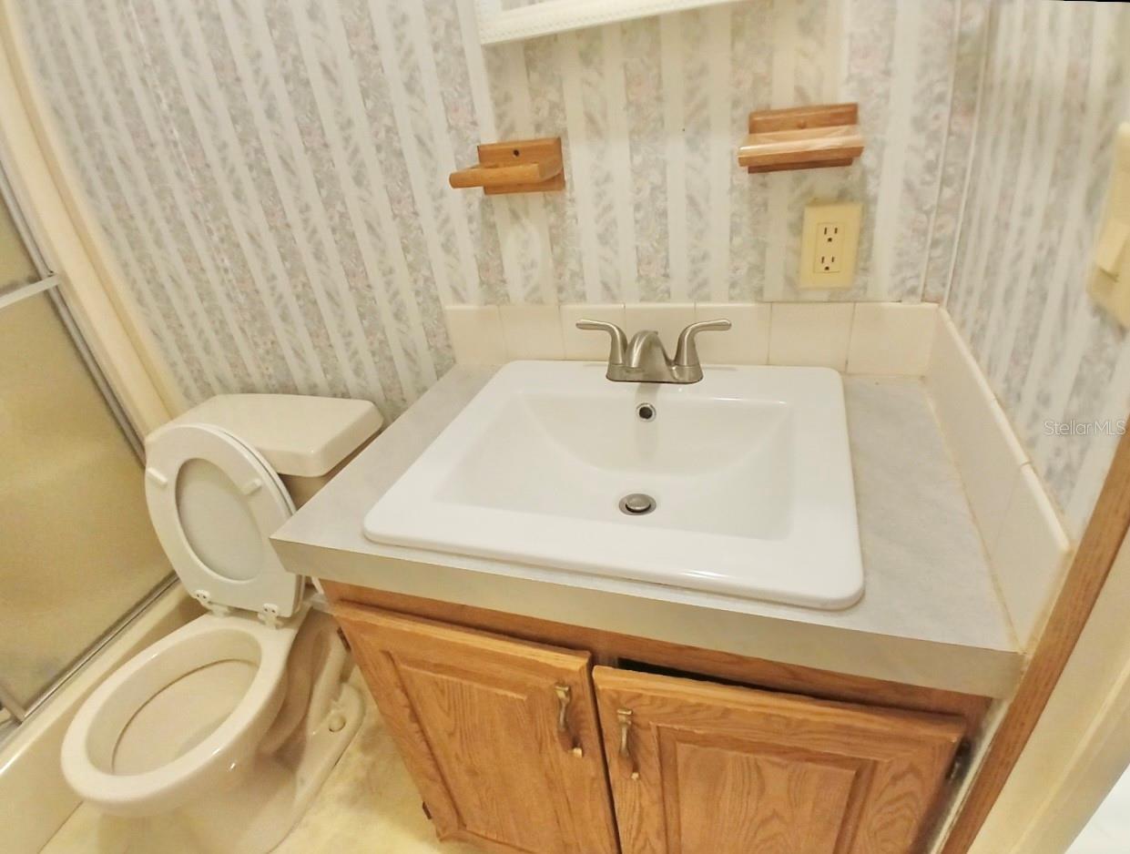 Image 31 of 62 For 4304 Oak View Avenue