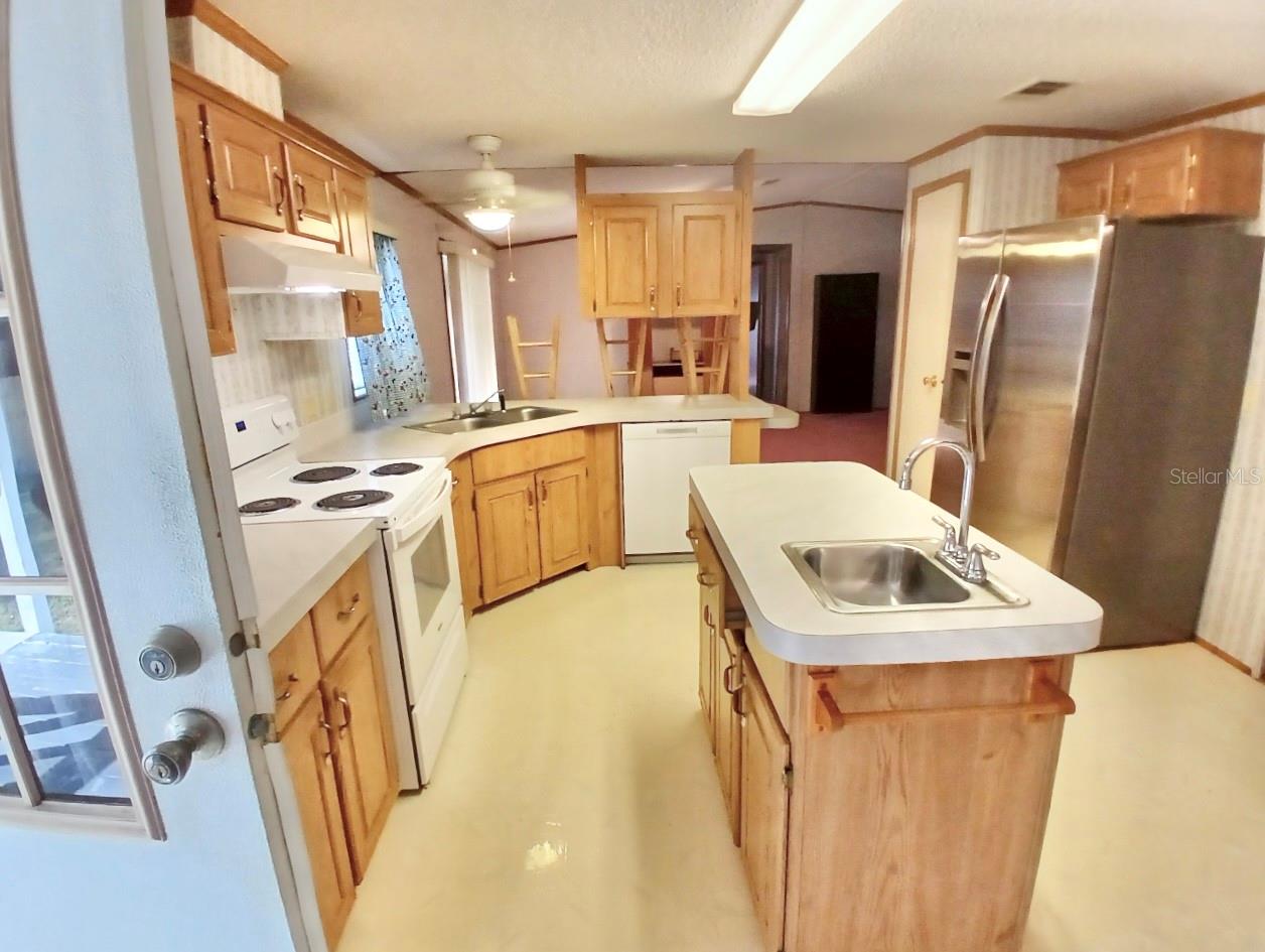 Image 5 of 62 For 4304 Oak View Avenue