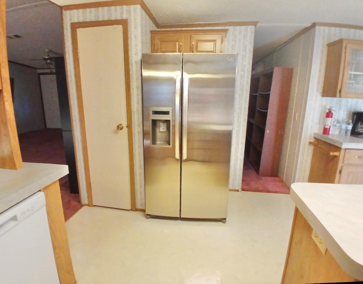 Image 9 of 62 For 4304 Oak View Avenue