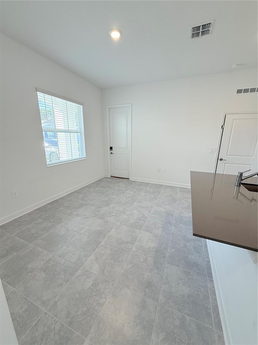 Image 10 of 25 For 5011 Barnet Drive