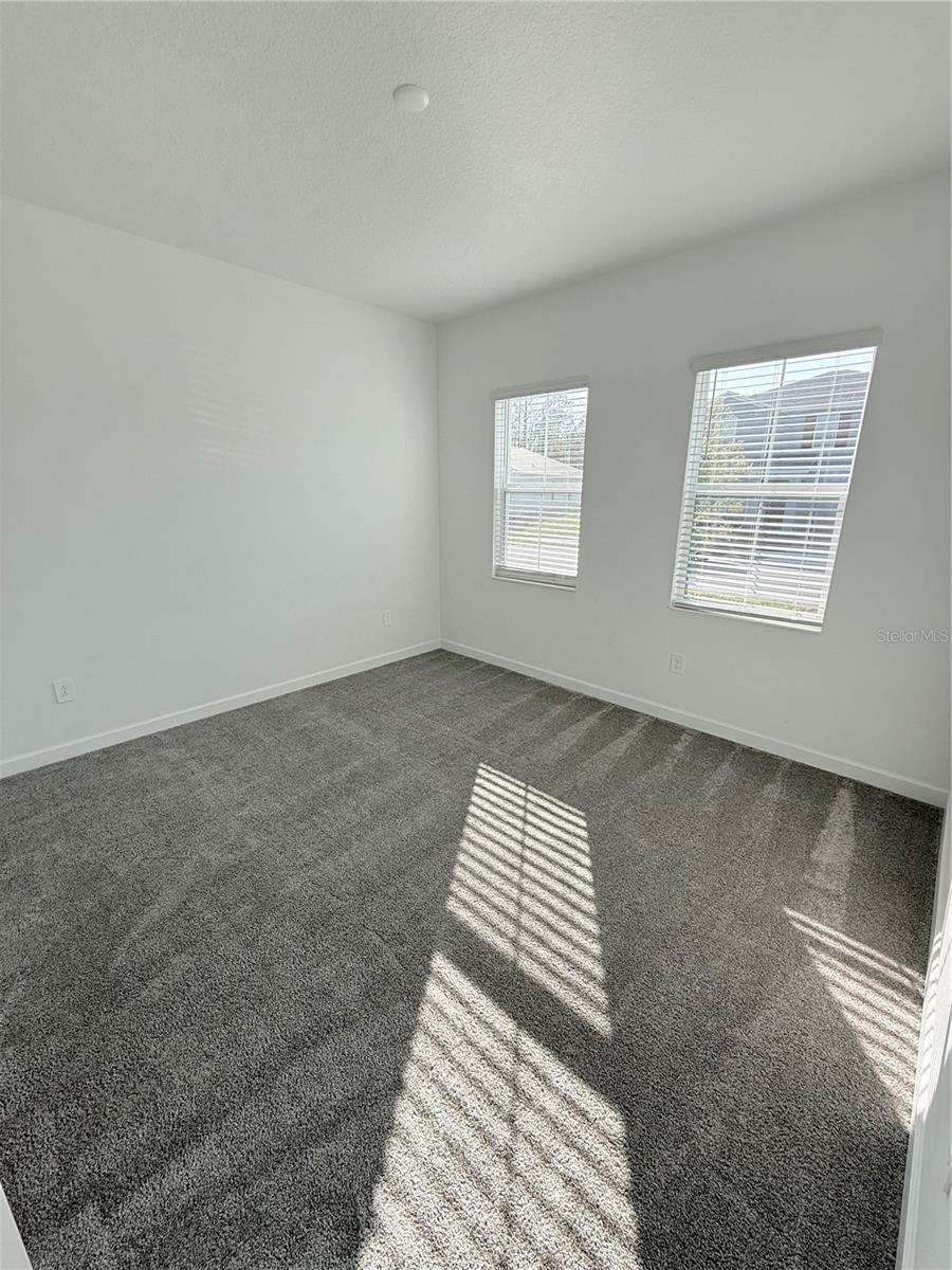 Image 18 of 25 For 5011 Barnet Drive