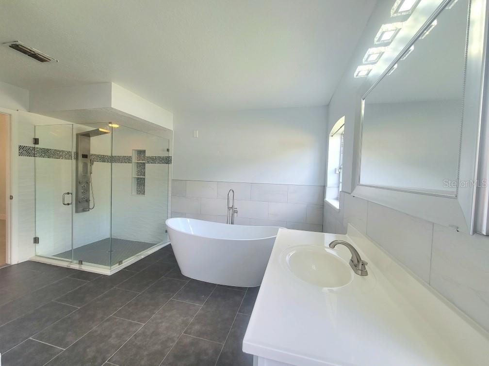 Image 25 of 46 For 283 Pine Arbor Drive