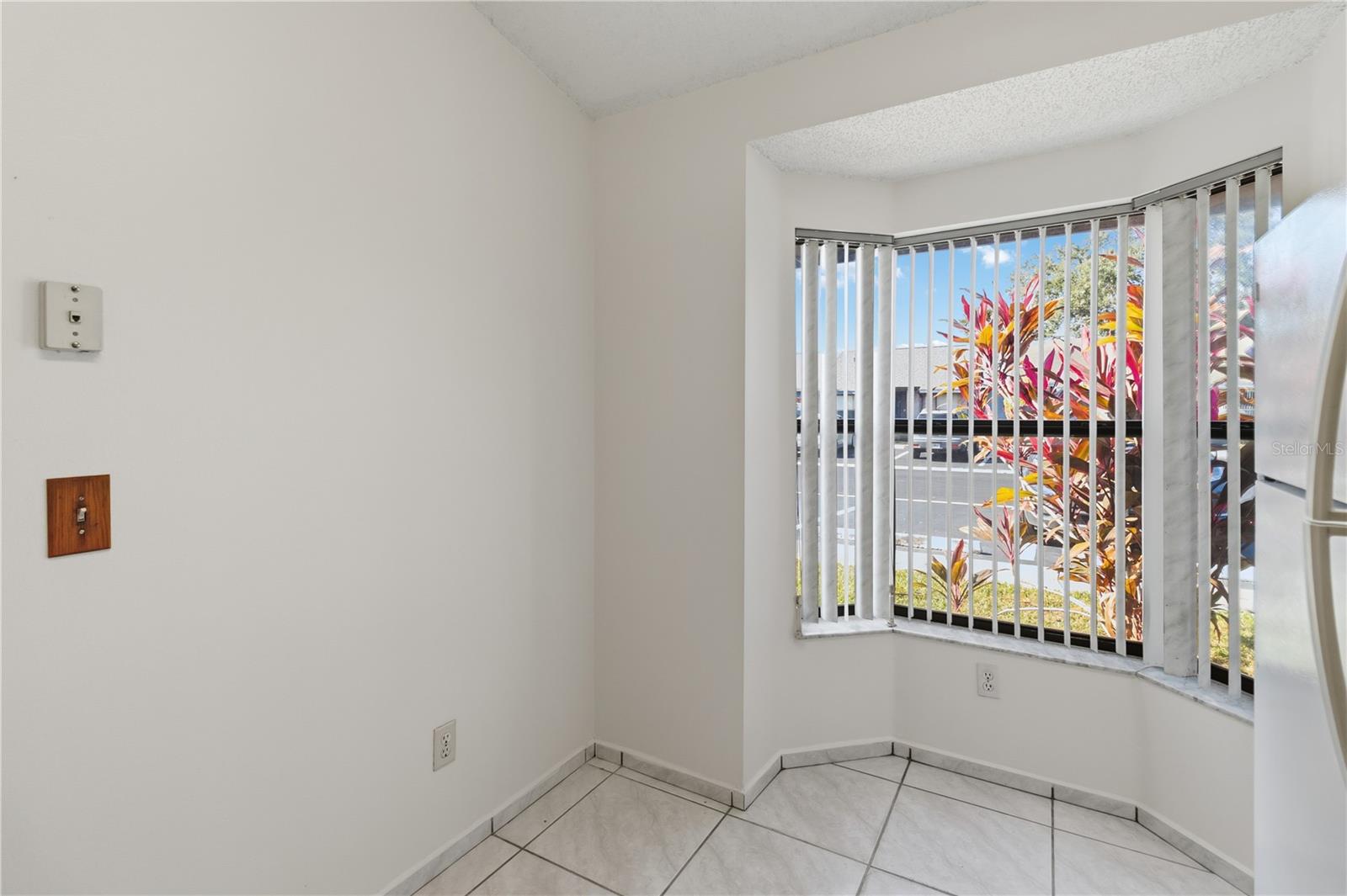 Image 11 of 25 For 2580 King Oak Circle