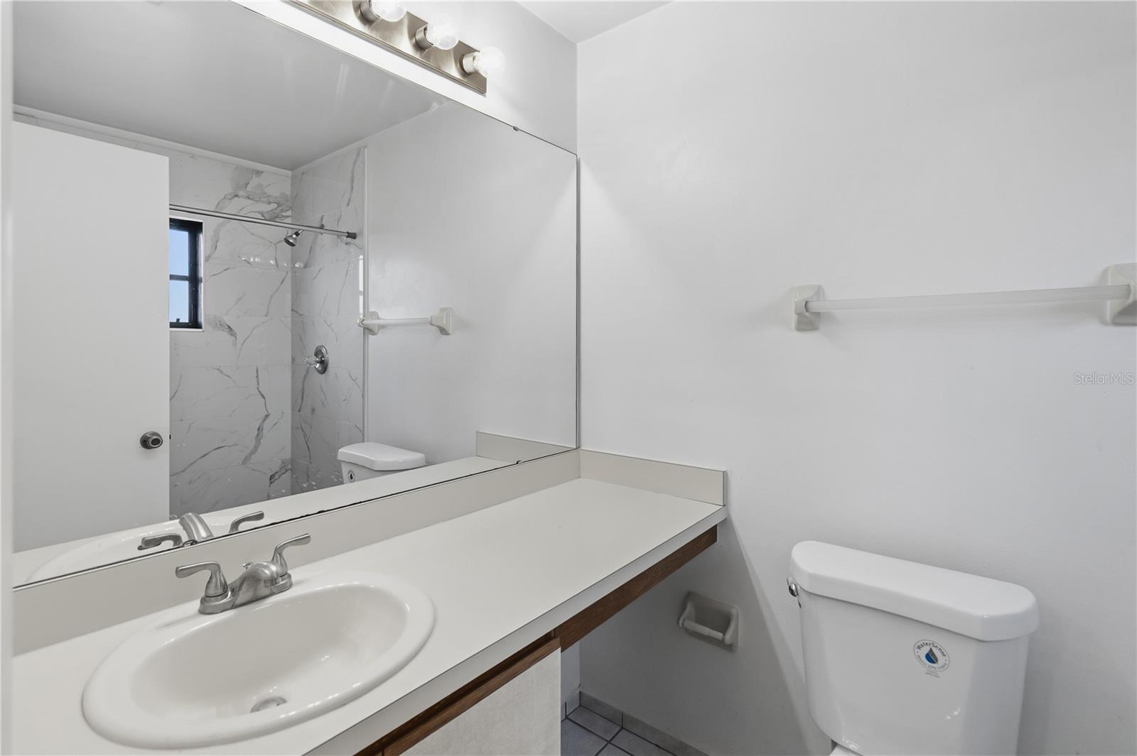 Image 14 of 25 For 2580 King Oak Circle