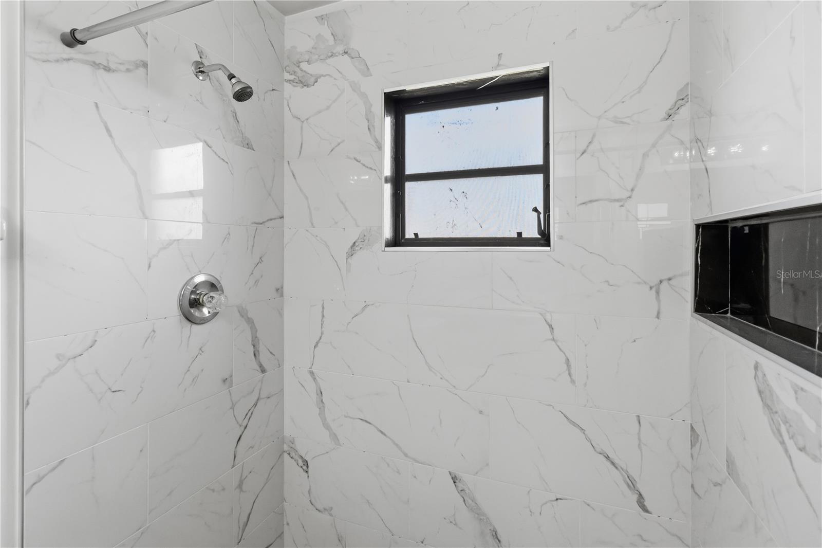 Image 15 of 25 For 2580 King Oak Circle