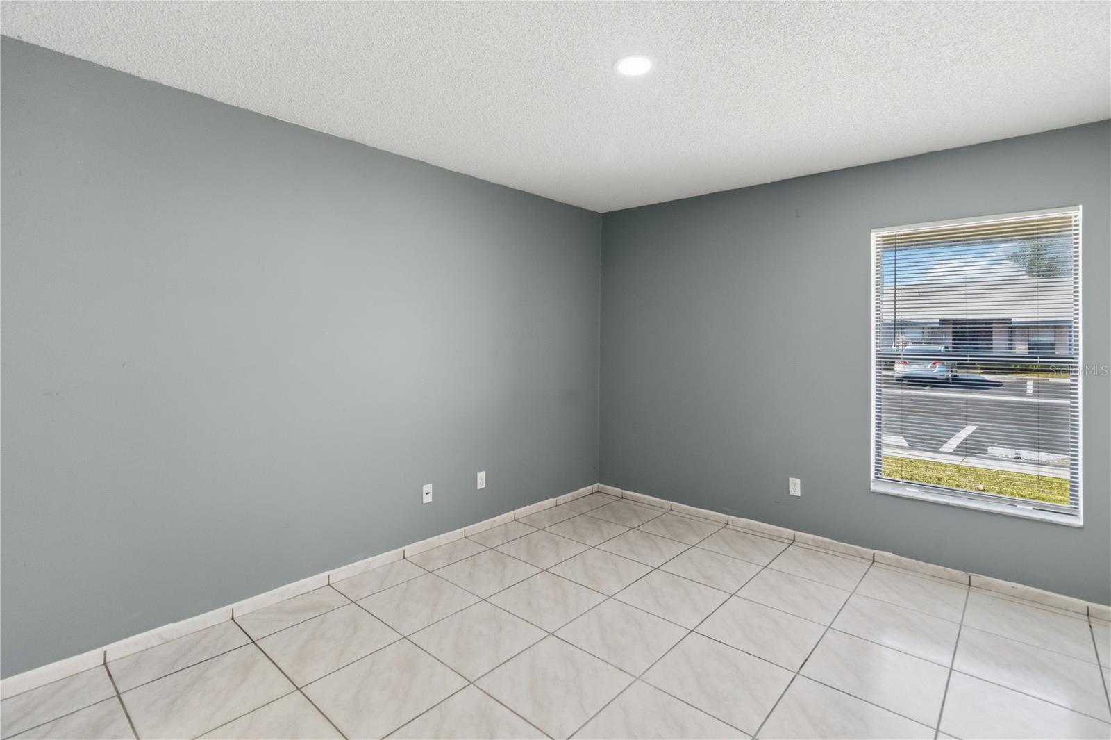 Image 16 of 25 For 2580 King Oak Circle