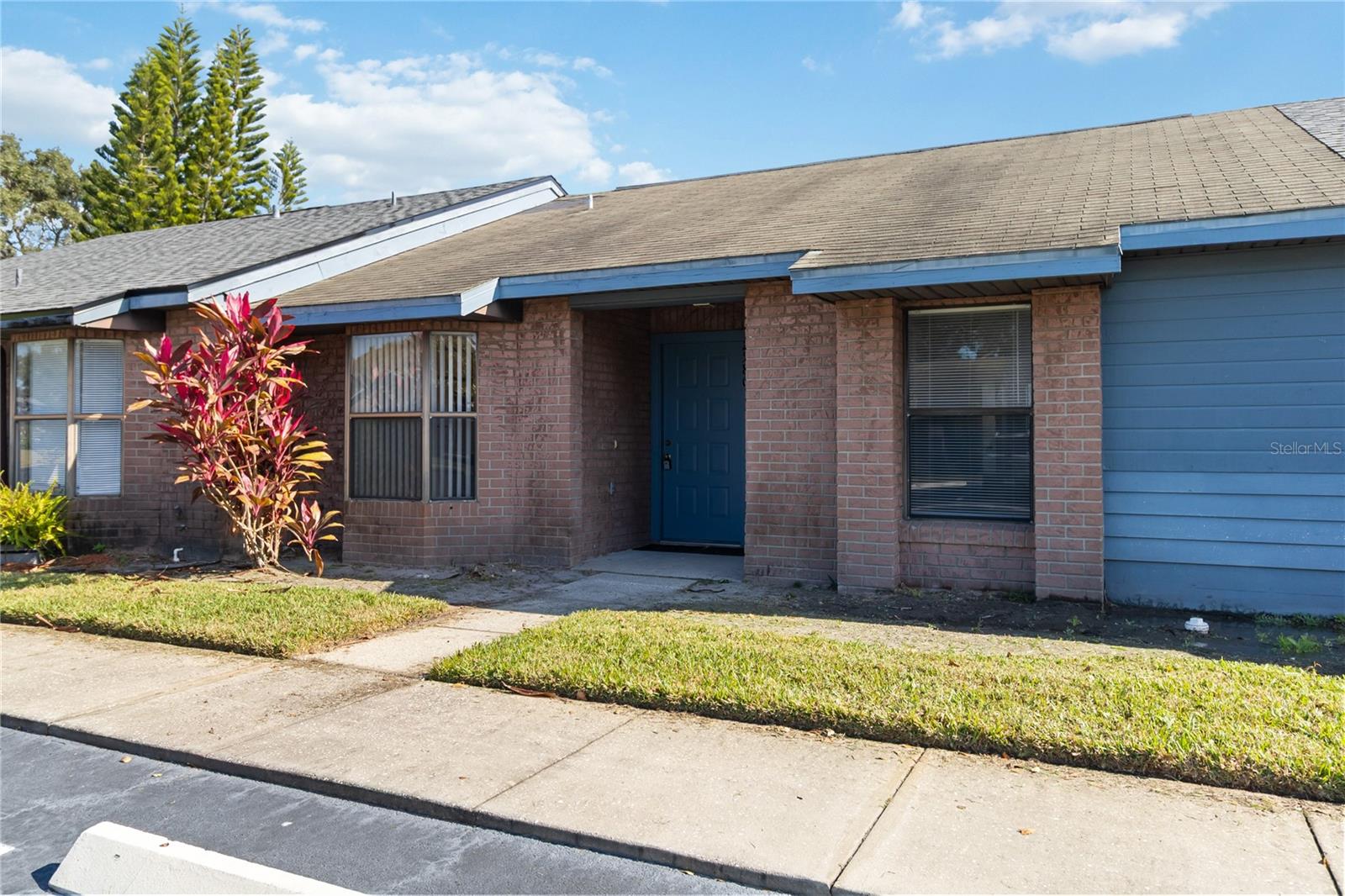 Image 4 of 25 For 2580 King Oak Circle