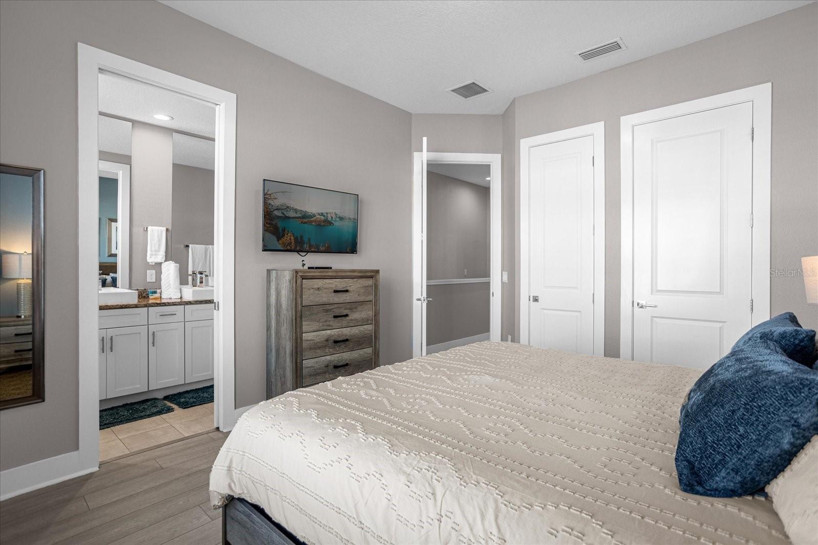 Image 22 of 41 For 7579 Sunny Dreams Lane