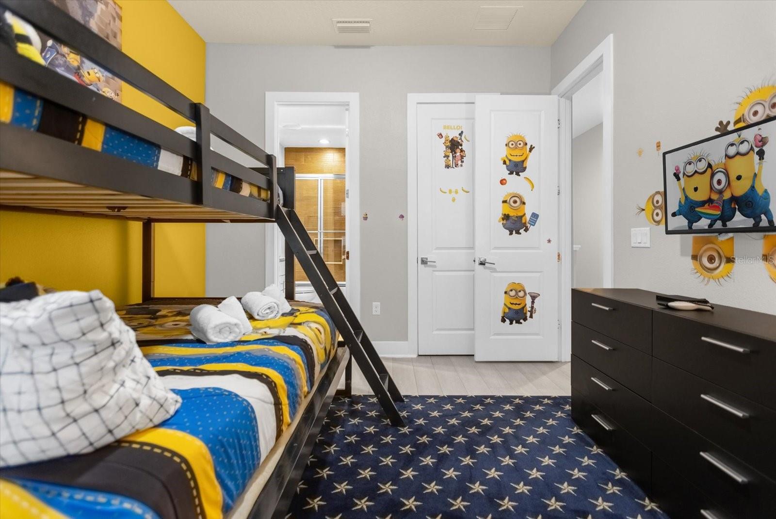 Image 25 of 41 For 7579 Sunny Dreams Lane