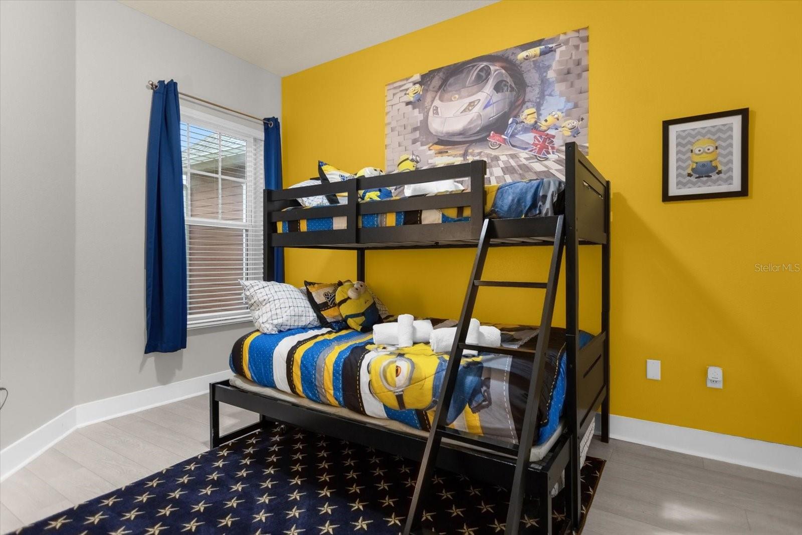 Image 28 of 41 For 7579 Sunny Dreams Lane