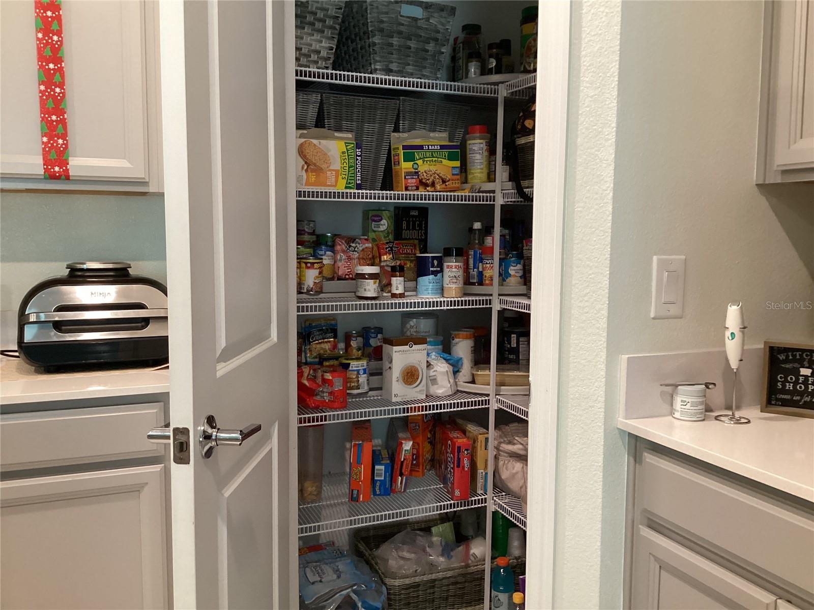 Image 14 of 42 For 260 Pershing Street