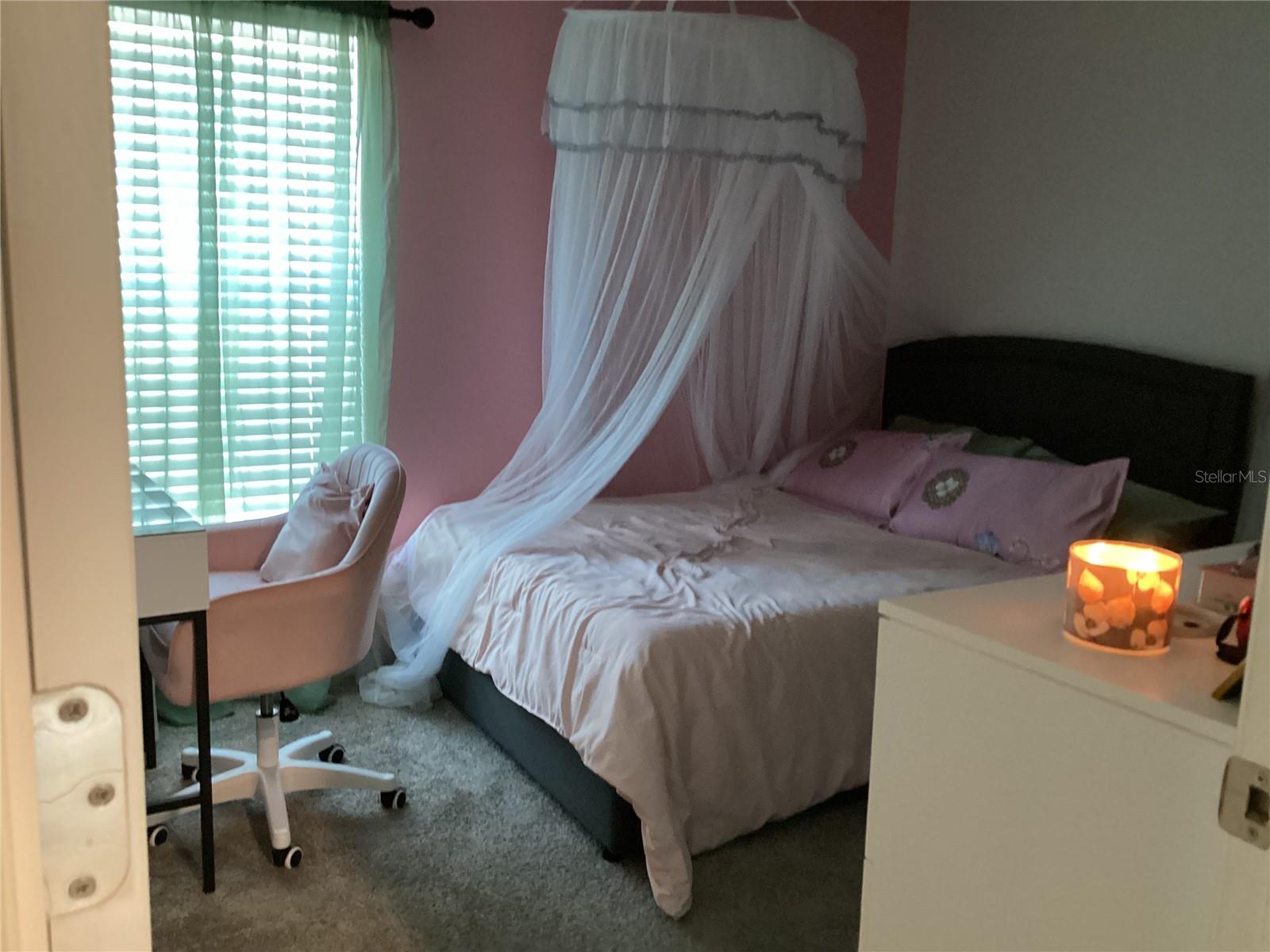 Image 27 of 42 For 260 Pershing Street