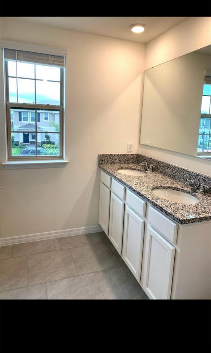 Image 27 of 43 For 12036 Holystone Street