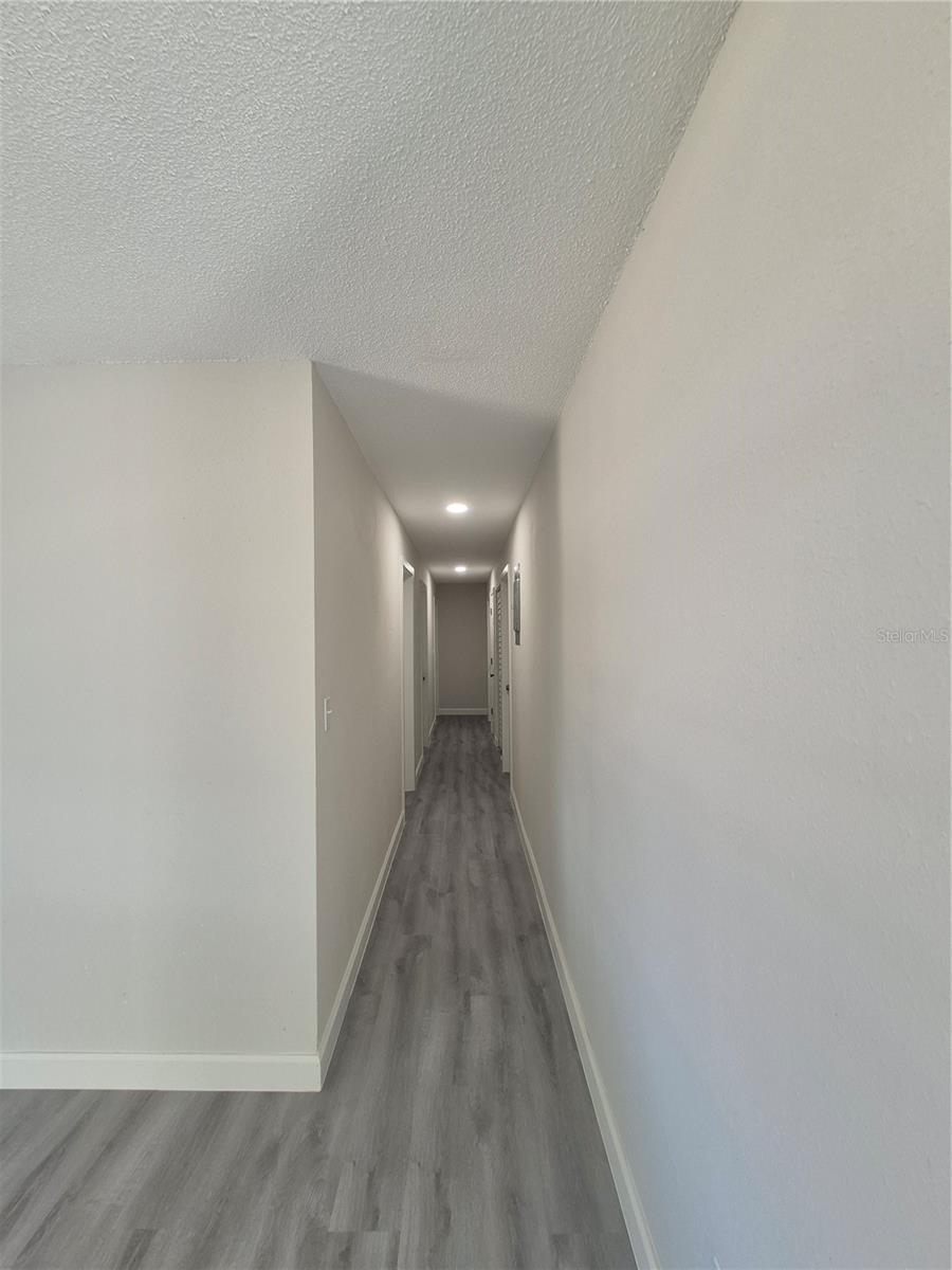 Image 34 of 48 For 980 Bacon Circle Ne