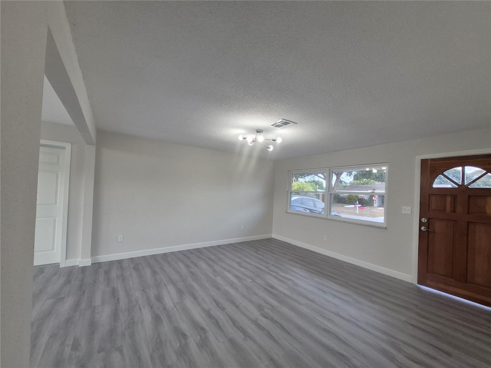 Image 6 of 48 For 980 Bacon Circle Ne