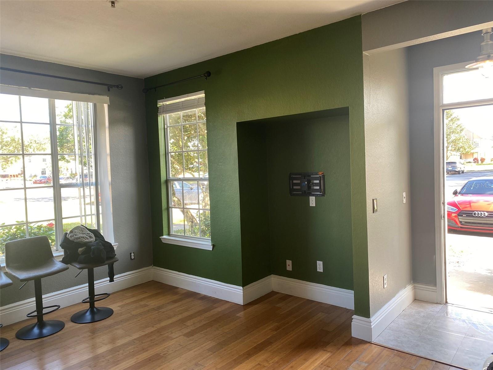 Image 3 of 16 For 9013 Lee Vista Boulevard 1903