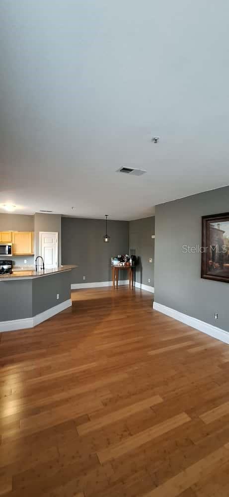 Image 6 of 16 For 9013 Lee Vista Boulevard 1903