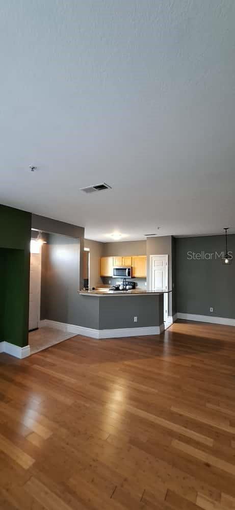 Image 7 of 16 For 9013 Lee Vista Boulevard 1903