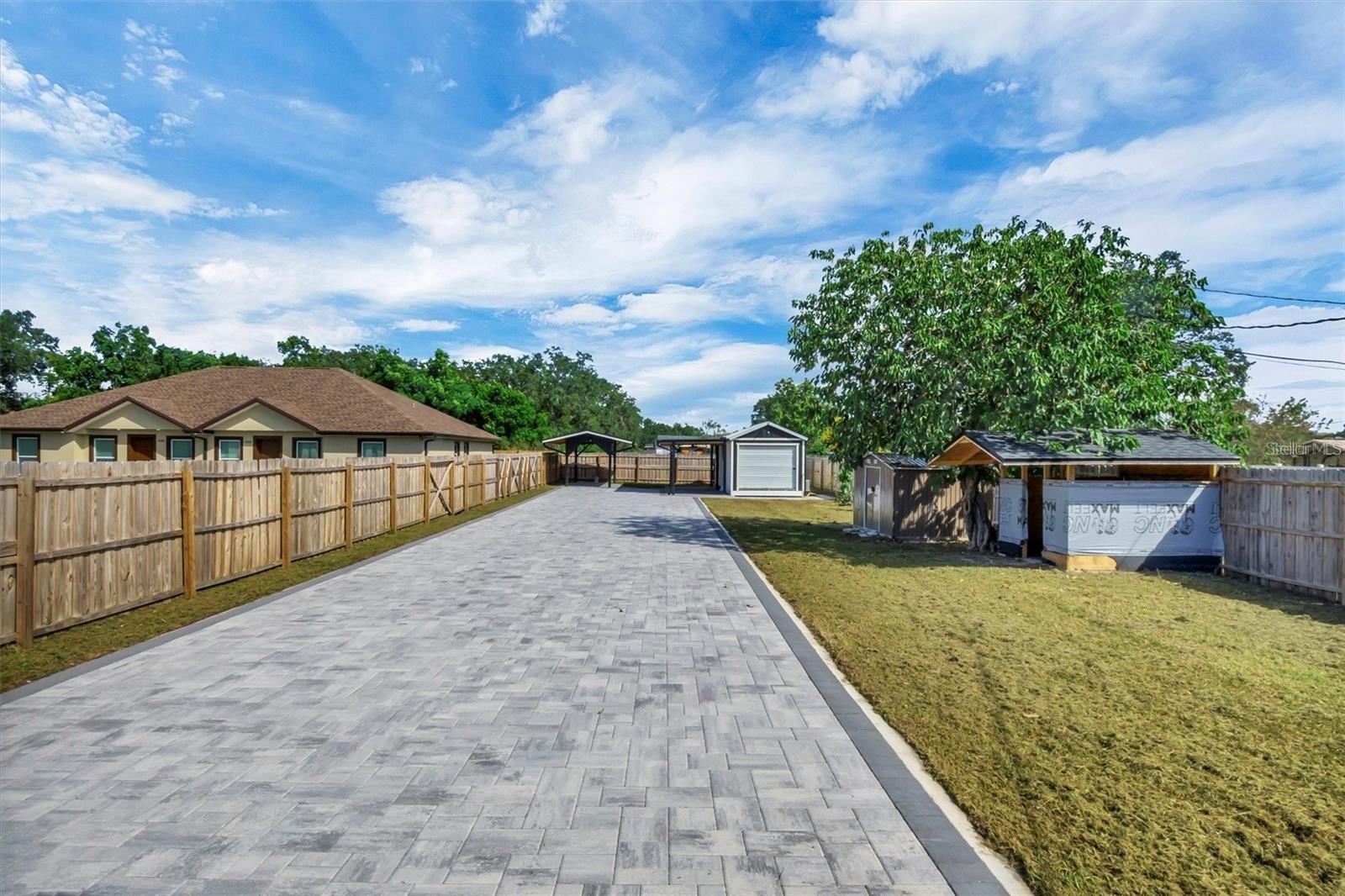 Image 12 of 23 For 414 Monroe Lane