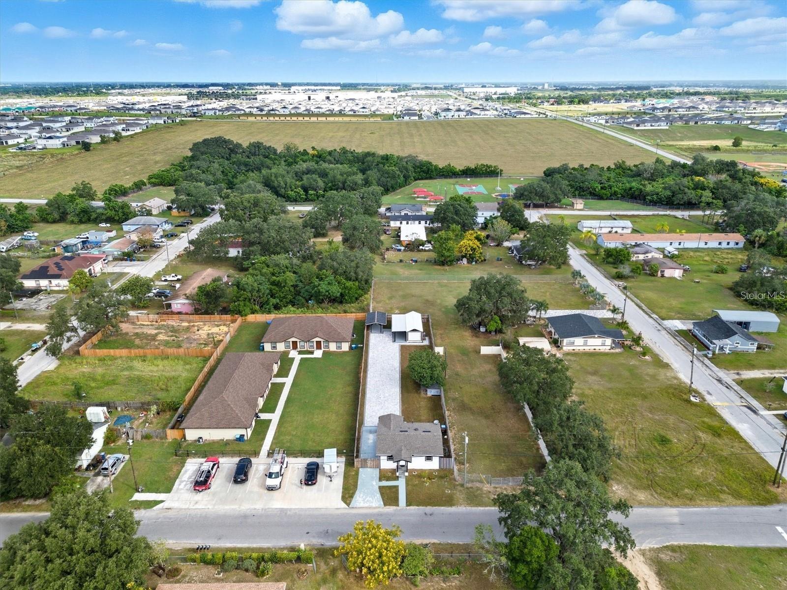 Image 7 of 23 For 414 Monroe Lane