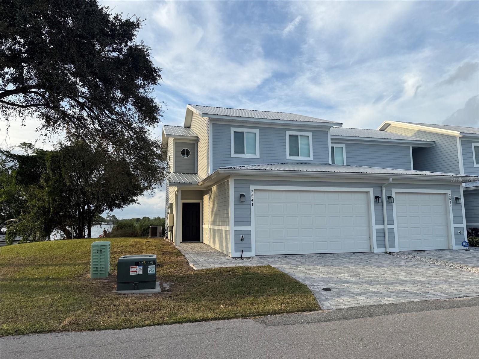 Image 2 of 34 For 2541 Pine Place