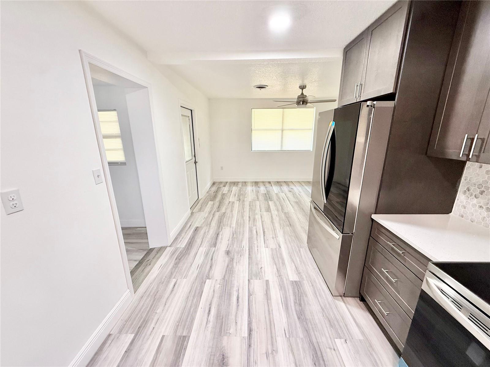 Image 11 of 27 For 2922 6th Avenue