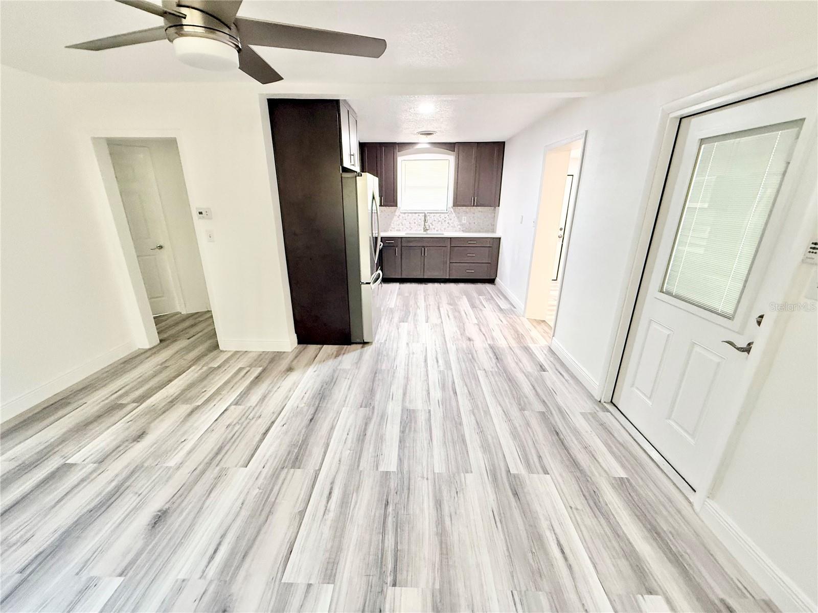 Image 7 of 27 For 2922 6th Avenue