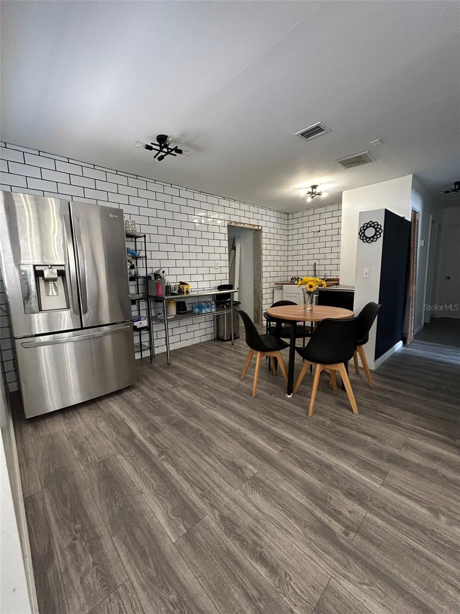 Image 12 of 12 For 4215 Laurel Street