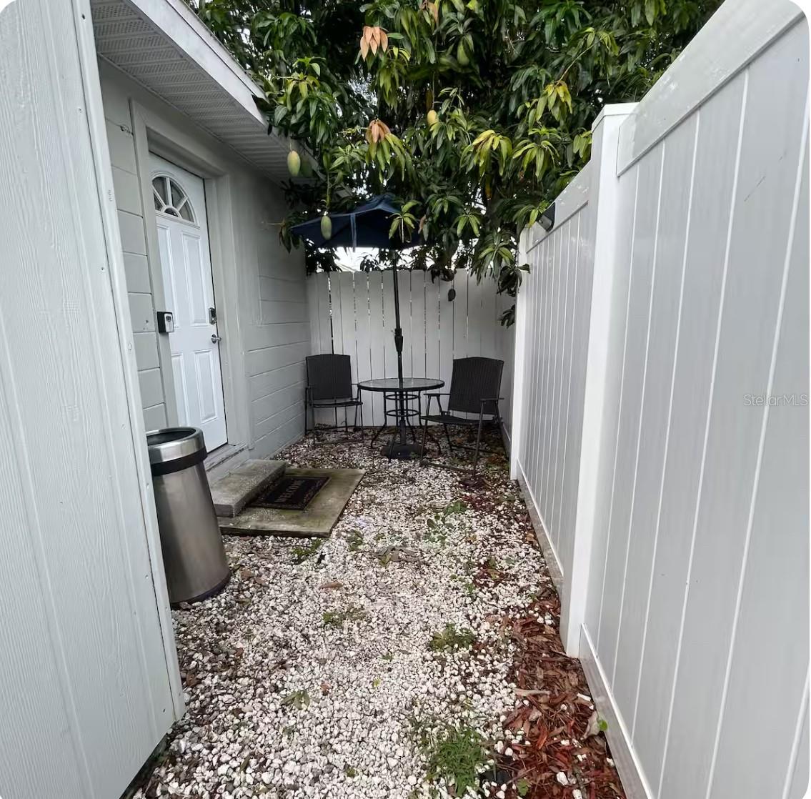 Image 2 of 12 For 4215 Laurel Street