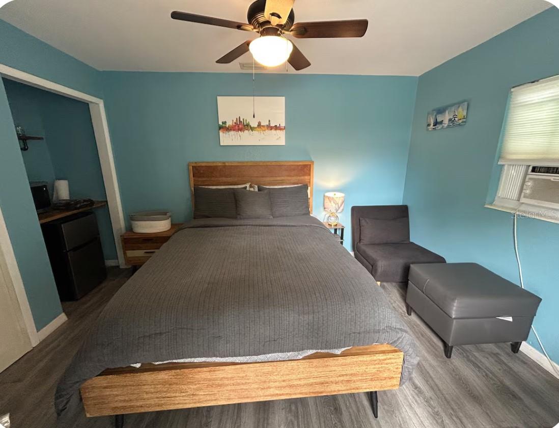 Image 4 of 12 For 4215 Laurel Street