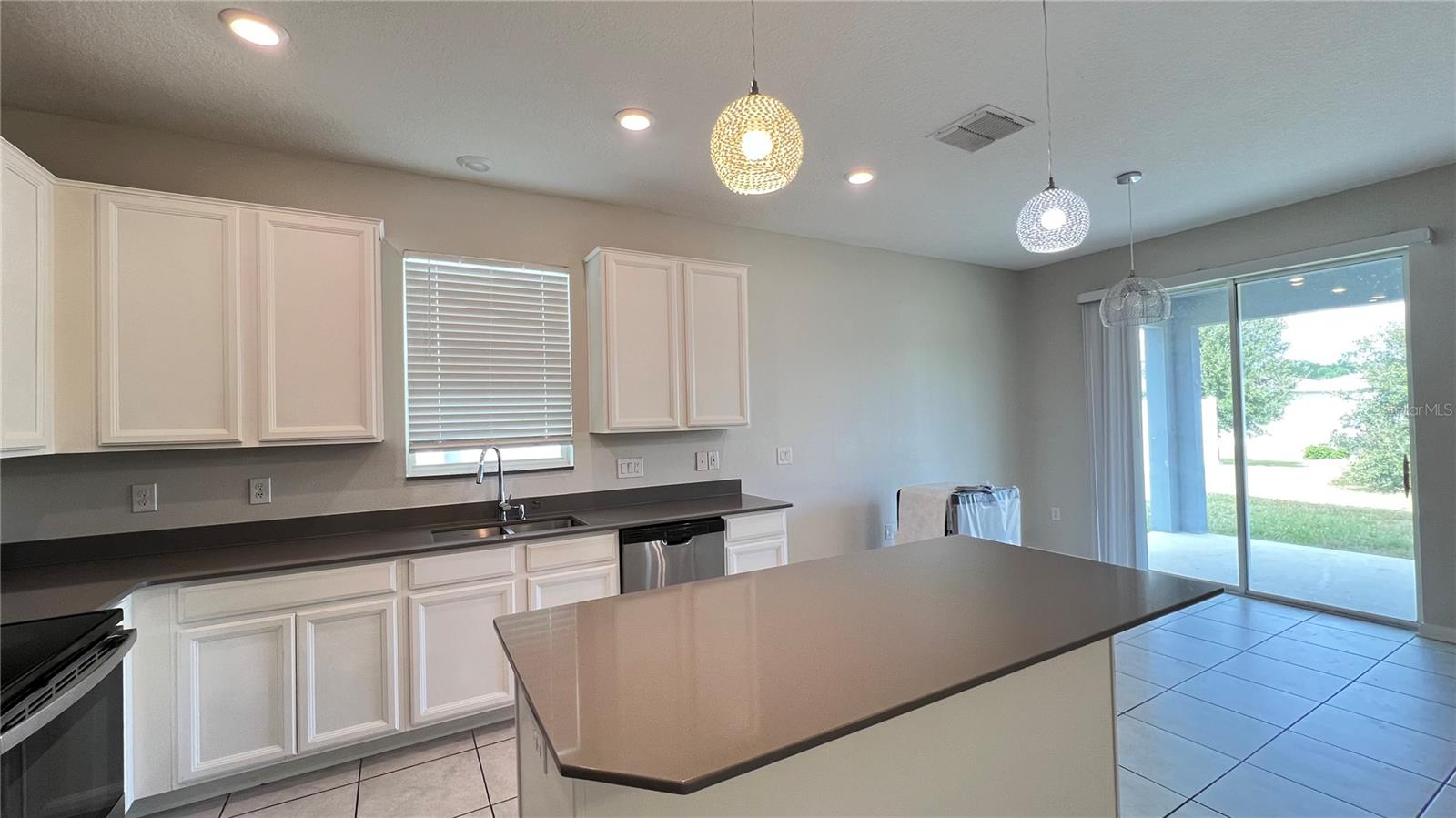 Image 28 of 37 For 16466 Glassy Loch Loop