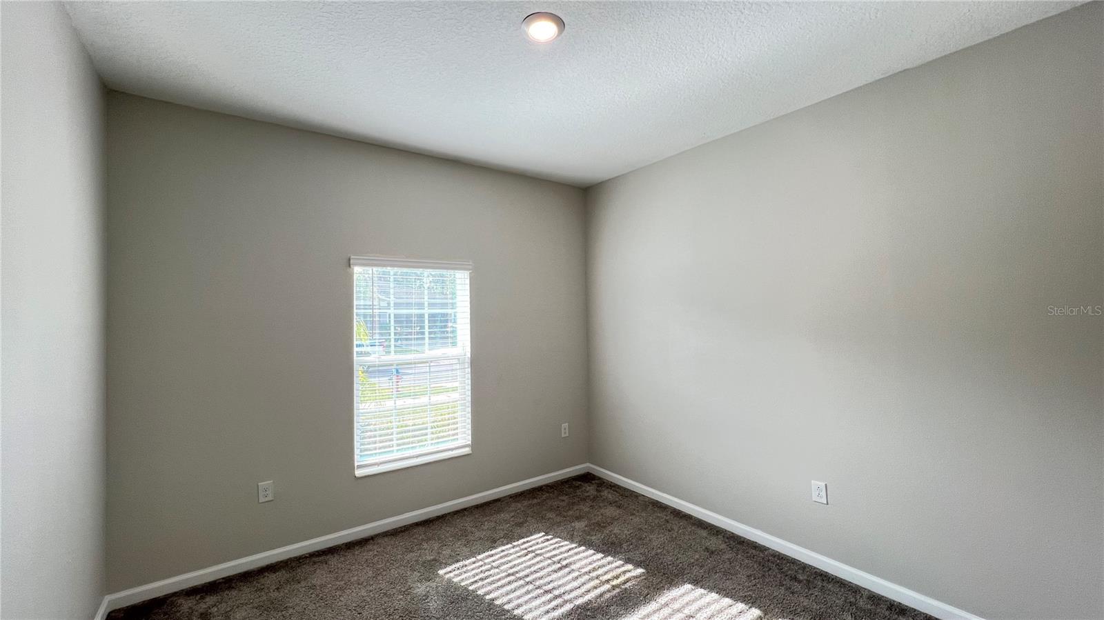 Image 7 of 37 For 16466 Glassy Loch Loop