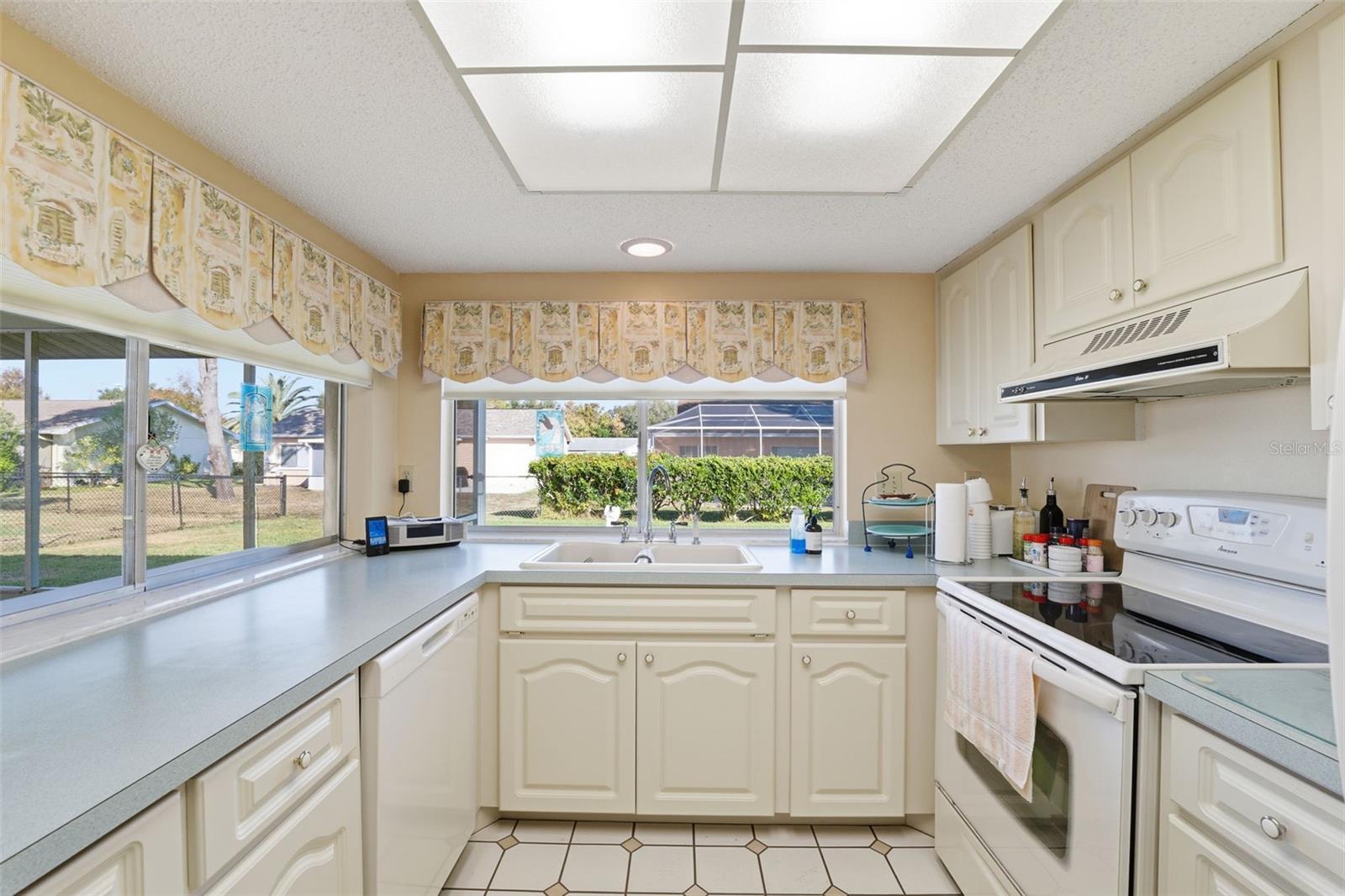 Image 12 of 27 For 8613 Stonehedge Way