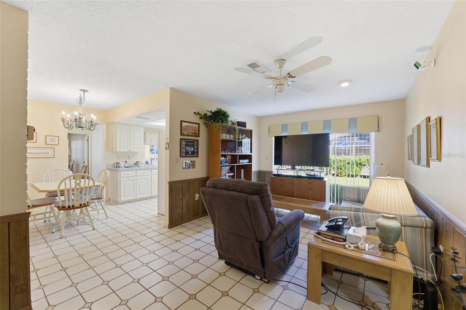 Image 14 of 27 For 8613 Stonehedge Way