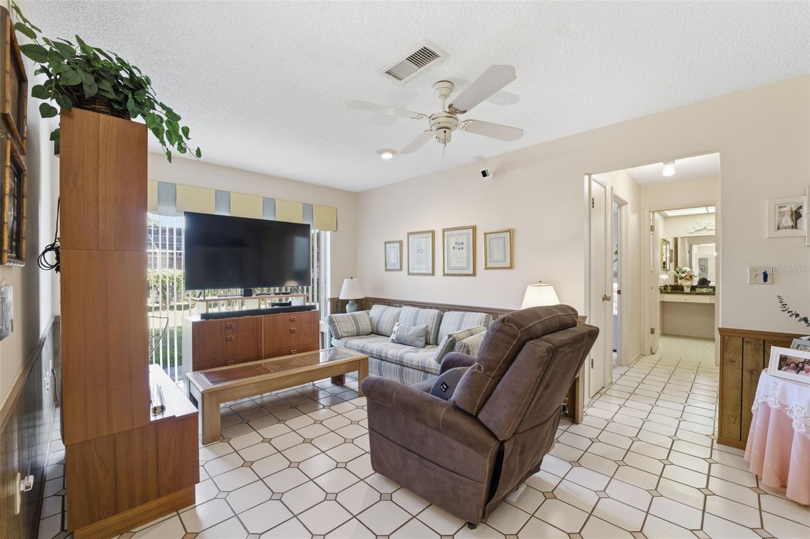 Image 16 of 27 For 8613 Stonehedge Way