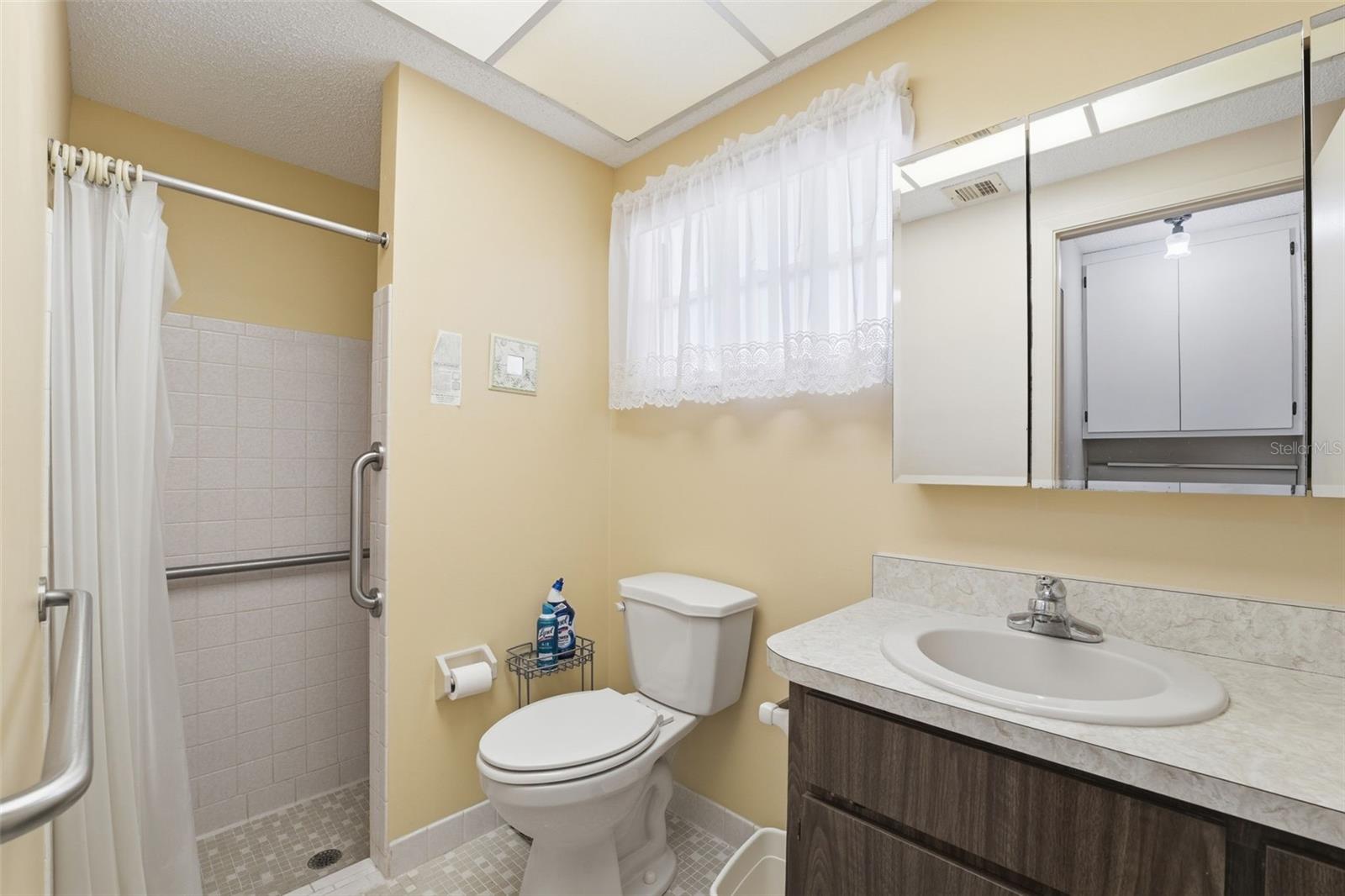 Image 18 of 27 For 8613 Stonehedge Way