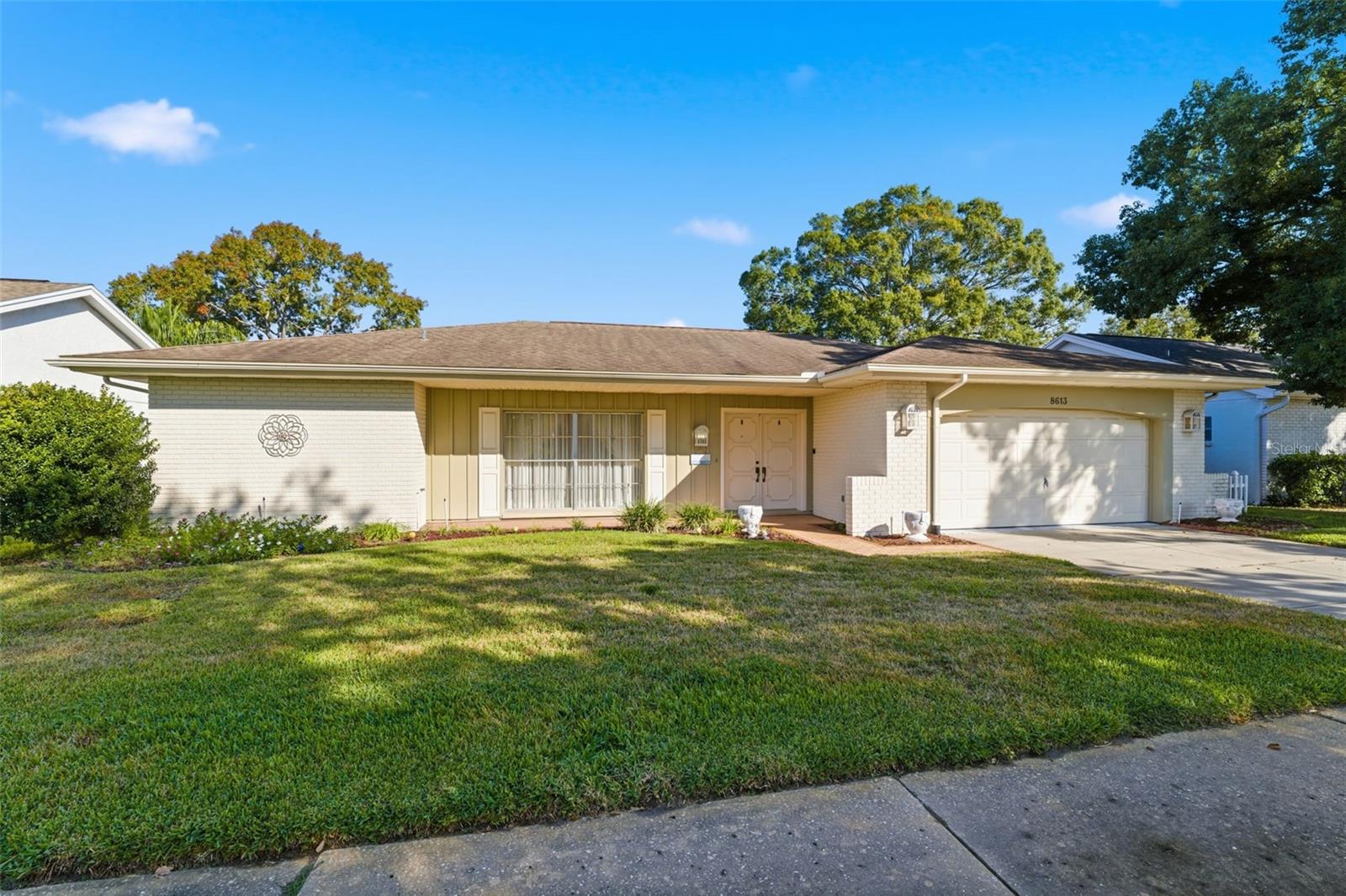 Image 3 of 27 For 8613 Stonehedge Way