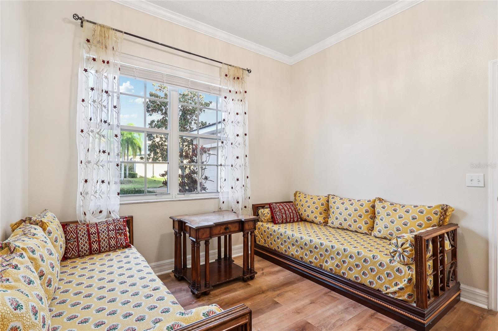 Image 16 of 60 For 215 Vista Drive